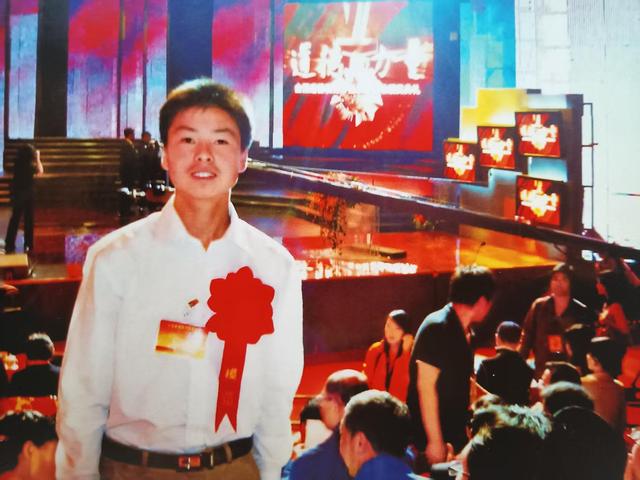 新中国成立以来甘肃涌现出的三十大模范人物，致敬！