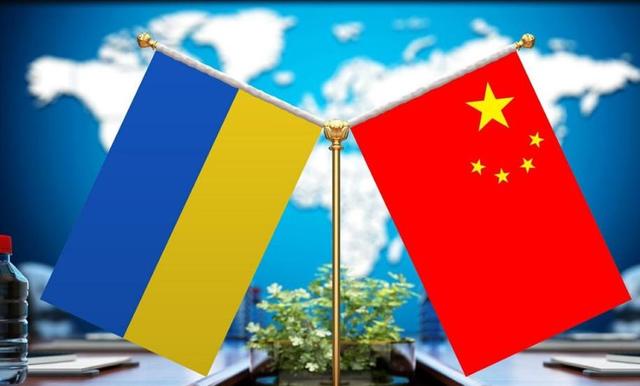 特朗普通告全球，不救乌国，泽连斯基派人赴北京，当面提1个要求