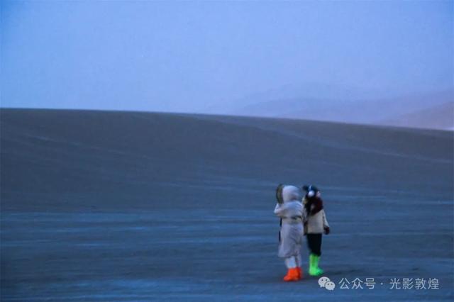 【敦煌震撼雪景】风雪夜归人