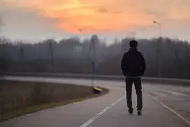 一个摆脱内耗的顶级心态：事已至此图片