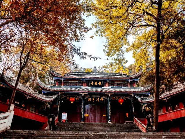 国庆长假，乐至耍法大公开！夜宿粮仓：变脸吐火、水幕电影、稻田迷宫、状元巡游全都有！