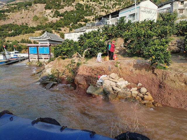 鄂渝行第三天：小红船.瞿塘峡.巫山.神女天路