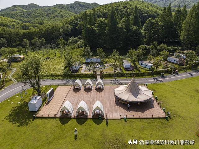 帐篷旅游带来乡村的生机