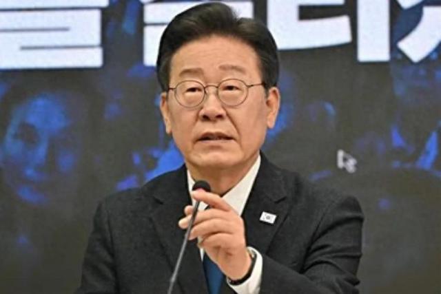 中方不用给韩国留座位了？李在明9月行程恐怕要凉，中国外长挂断电话，送给韩国一句话