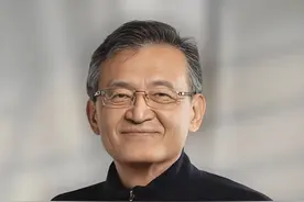 美巨头危机时刻，为何请这位华人“出战”？图片