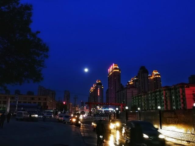 99年我在网吧做网管，一个漂亮大姐姐，手把手教我“玩游戏”
