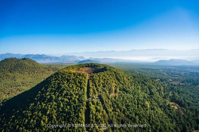 我愿称腾冲为秋季的天花板！银杏、温泉、古镇，来过的人都不想走