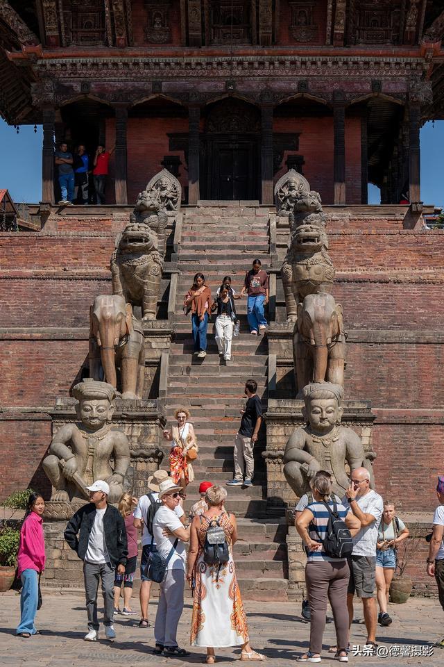 尼泊尔摄影之旅（19）——巴德岗杜巴广场（人文篇）