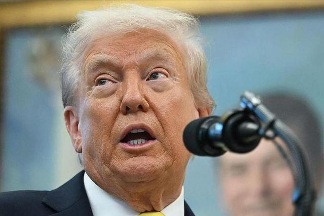 中国的制裁清单送进白宫后，美国头一次这样气急败坏