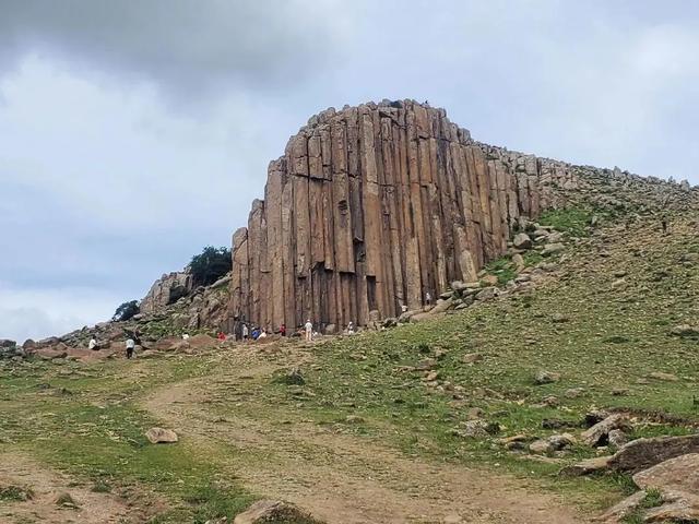 从张家口、宣化到太仆寺旗牛奶湖、石条山旅游，正好一天行程