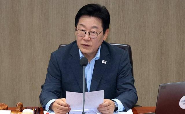 降级对待？首个高调拒绝北京阅兵的总统出现，已经通告全球