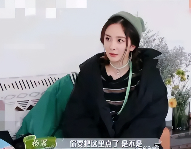 万万没想到！口无遮拦的张凯丽，因阅兵上的一句话，口碑反转了