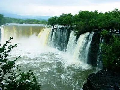 镜泊湖风景区:镶嵌在北国的明珠