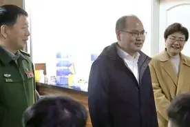 长宁区领导调研指导征兵体检工作图片