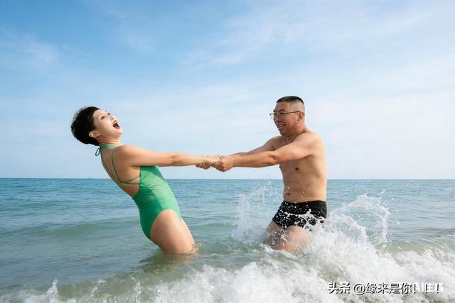 容易“偷人”的女人，八成都有这三个特征！第三条真的太扎心