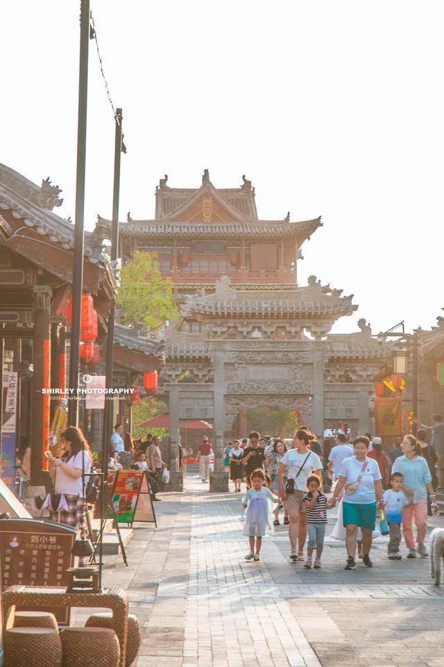 投资30亿！大同古城最大的文旅项目果然不一般，一到晚上热闹非凡