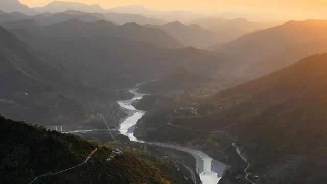 不到西坡，怎知秋色如许？