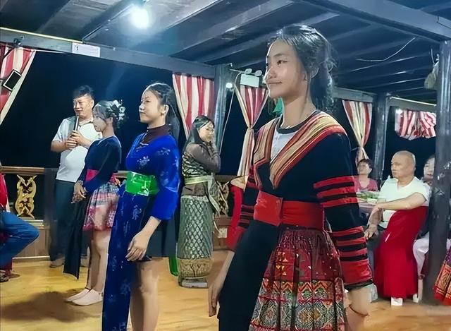 亚洲最穷国，落后中国30年，女性却惊人开放？很多土豪都想去定居