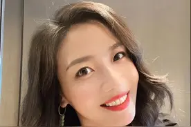 中国女排四代“第一美女”:魏秋月的腰，张常宁的腿，惠若琪的臀图片