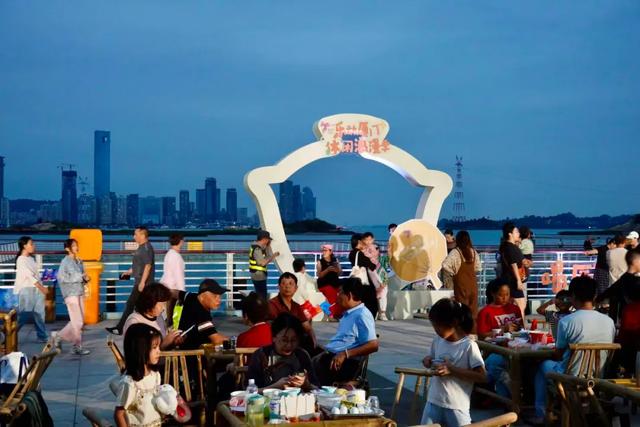 明日开启！茶桌仔免费呷茶！持续至周末→