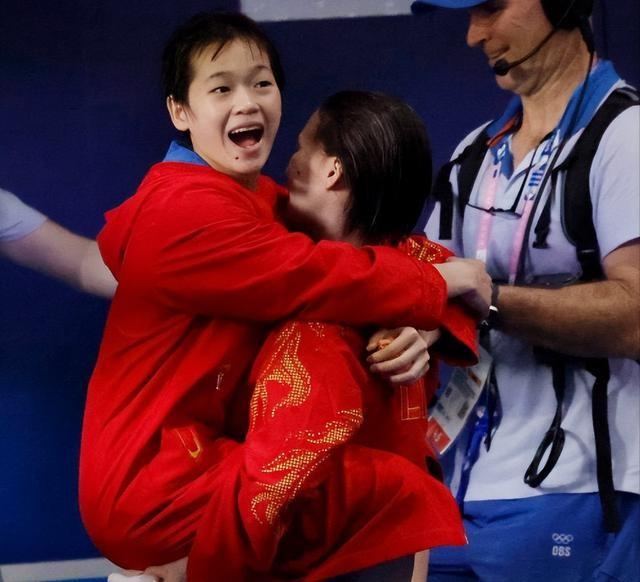 决赛前夜收到陌生短信，陈芋汐首次完整回应，全红婵被反复提及