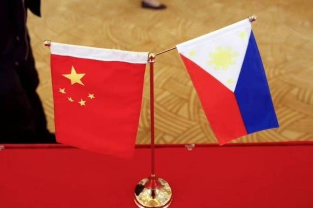 马科斯去了一趟美国到底干了什么