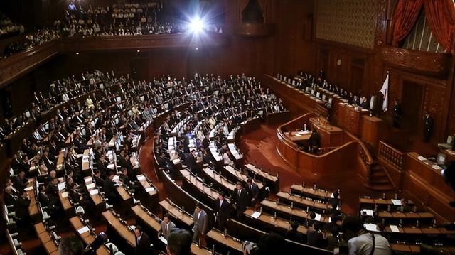 高市早苗出招：拼速度的时候到了，日本高层赴俄，在中国背后搞大动作