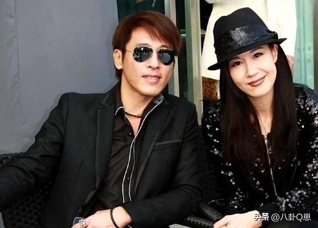 夫妻俩为了不变老，坚持31年不吃肉不生子，如今59岁近照太尴尬