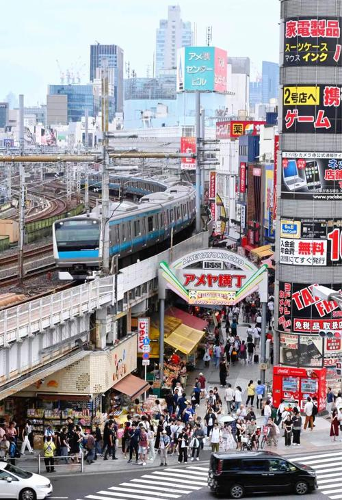 中国三天实弹演习，外资开始撤离日本？高市派人访华	，想体面认输