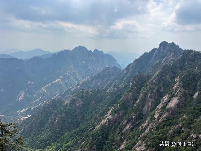 黄山百步云梯
