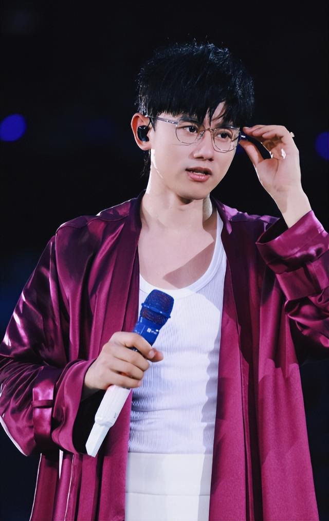 央媒发文，高调官宣42岁张杰喜讯，全网恭喜	，终于等到这一天