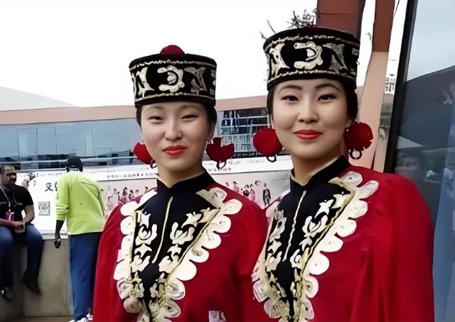 欧洲唯一黄种人共和国，祖先万里东归，称中国“太阳升起的地方”