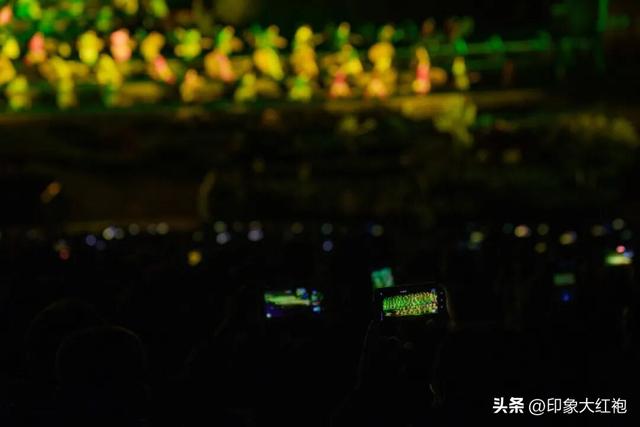 印象大红袍，2025精彩答卷，2026蒸蒸日上！