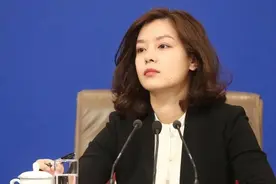 杭州美女翻译：从小喜欢英语，拒绝保送清北，被称为最美翻译官图片