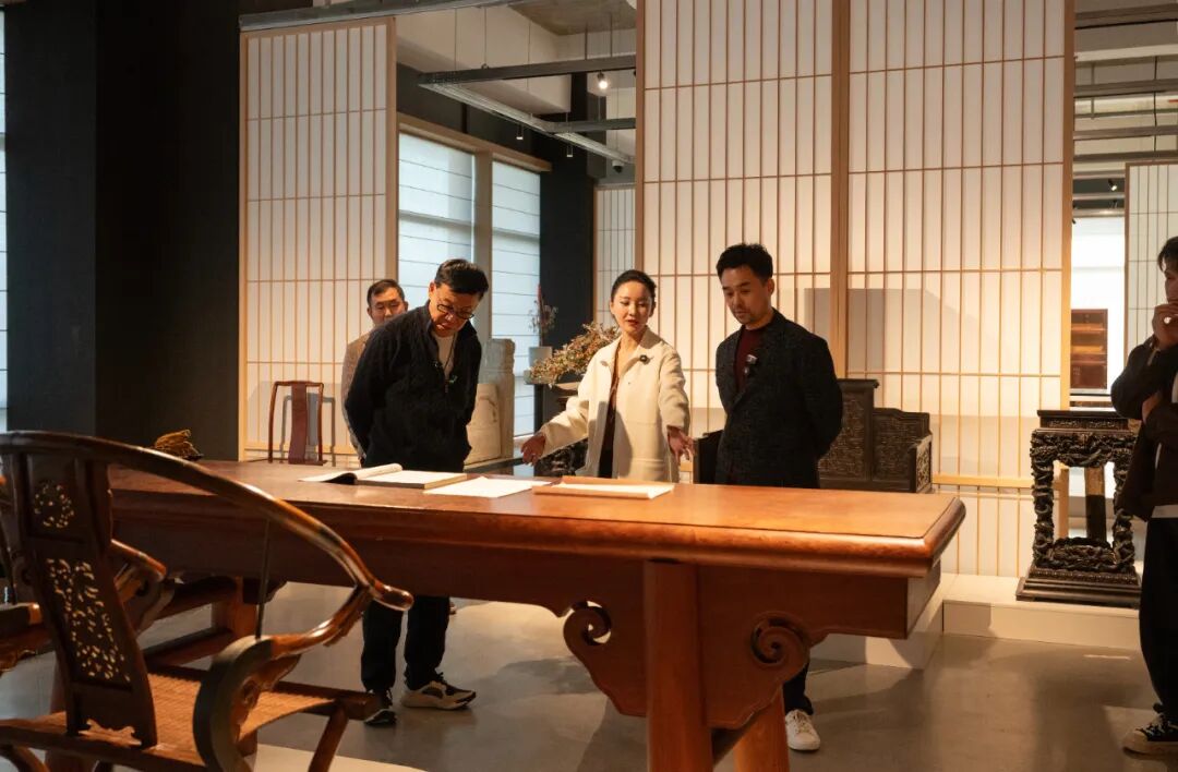 老友再聚首,著名企業家當當網創始人李國慶先生探訪雅然古典家具藝術博物館 老友再聚首,著名企業家當當網創始人李國慶先生探訪雅然古典家具藝術博物館