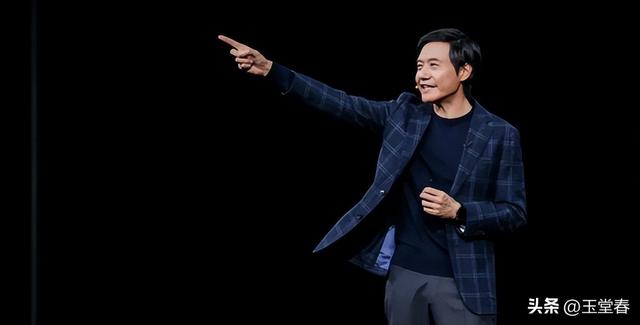 国产围剿苹果，AI先落地占先机，高端格局被全面改写定局生变了