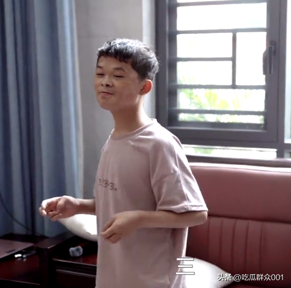 过河拆桥？靠小马云住上别墅后，表哥称范小勤若不拍视频只能流浪