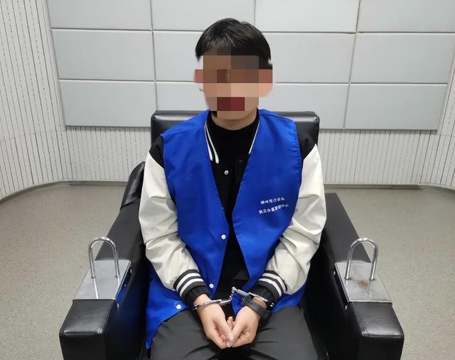 大批内鬼被抓！公安部披露惊人内幕，幕后黑手身份曝光，不简单