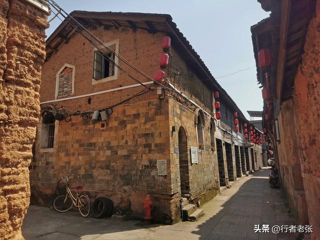 福建福安，穆水之阳，一座原汁原味的千年古镇，百年古树群最美