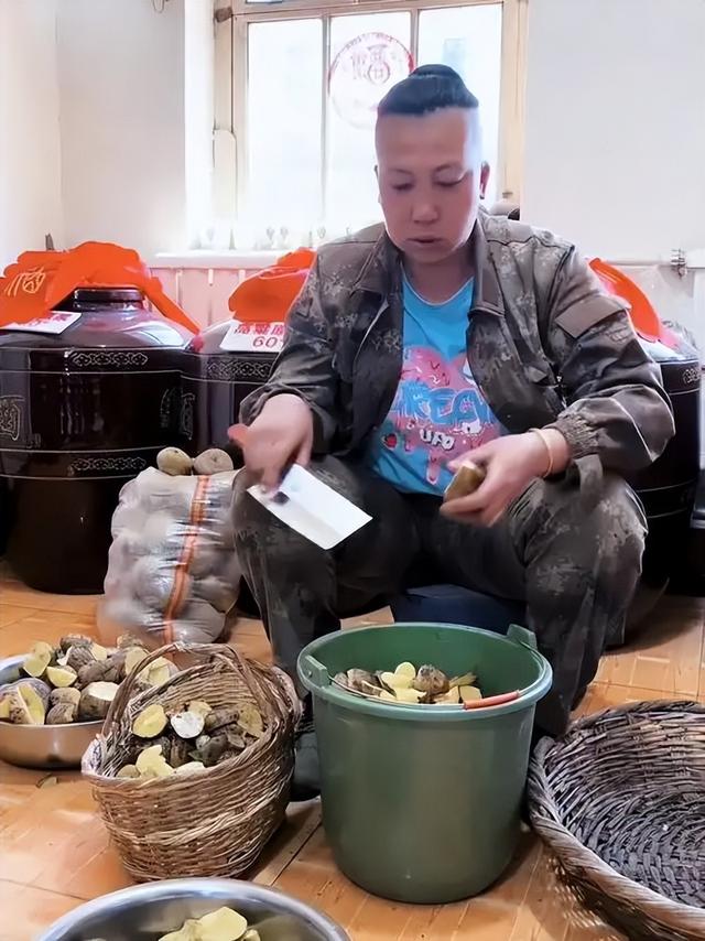 央视怒批，坑蒙老百姓！国务院点名封杀，这几位知名网红彻底凉凉