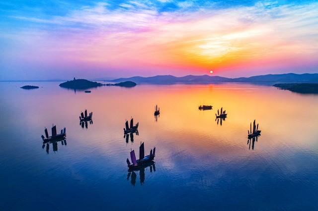 中国最浅的湖泊是太湖