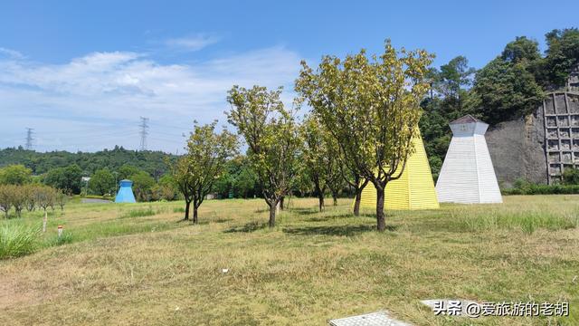 100亿元建造的长沙旅游度假区，毗邻长沙株洲，如今却像荒废景区