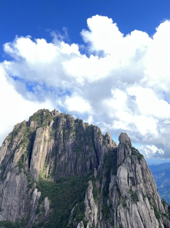 警苑 | 览黄山险峻 寻宏村幽韵