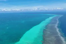 美菲纠集五国海军在南海叫阵，中国“硬碰硬”，出兵在黄岩岛演习图片