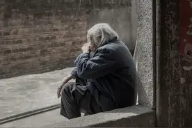 人到晚年最怕的一个人是谁？可能好多人都会说错！图片