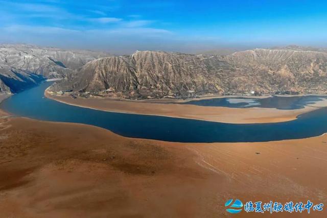 刘家峡库区炳灵峡口：黄河岸畔的千年秘境与山水奇观