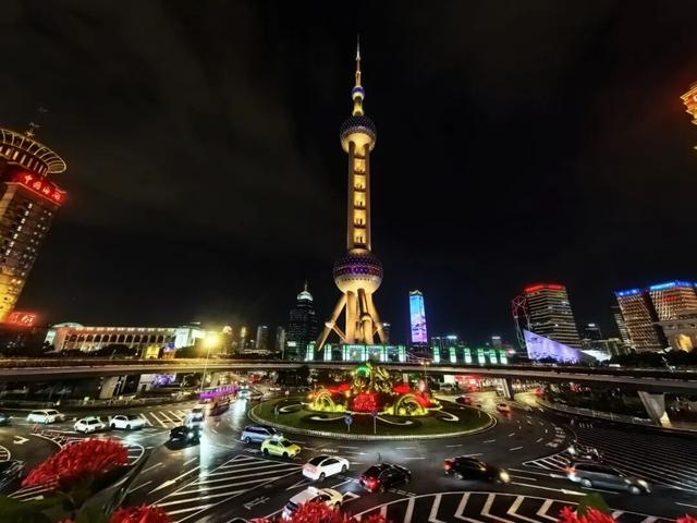 叮！你有一份上海秋日漫步地图待解锁→