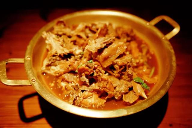 中国首个美食地标城市！300多种小吃，带上1TB的胃才能吃嗨