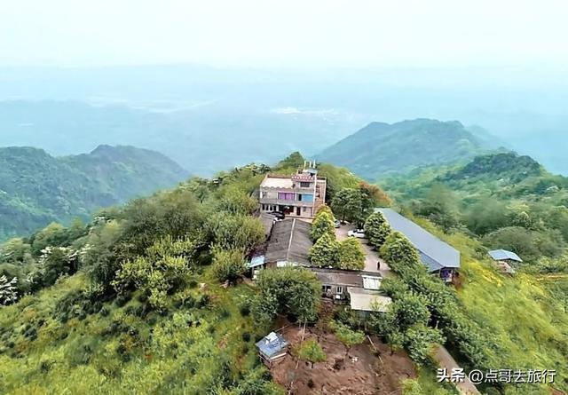 成都大邑爆火彩林，小牛背山、小喀纳斯这里都有，超级惊艳！