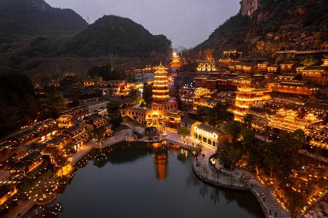 风景媲美桂林，气候不输昆明，这座西南小城才是度假天花板